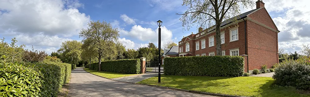 Vertical Solar Panel Garden Light ZEUS Installation 2 Vertical Solar Panel Garden Light ZEUS Installation 2