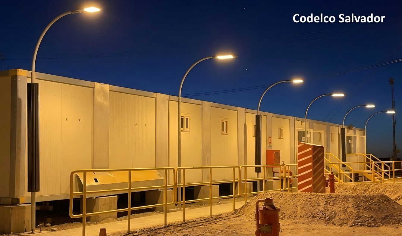 Vertik&aacute;ln&iacute; Pouličn&iacute; Světlo 