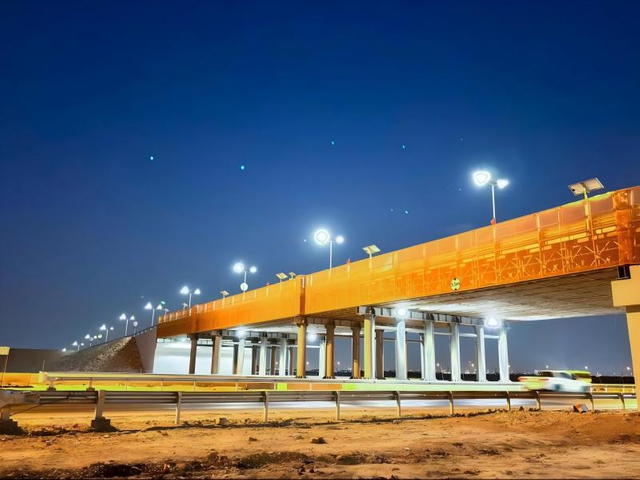 120W All in One Solar Power Street Light in Saudi Arabia 